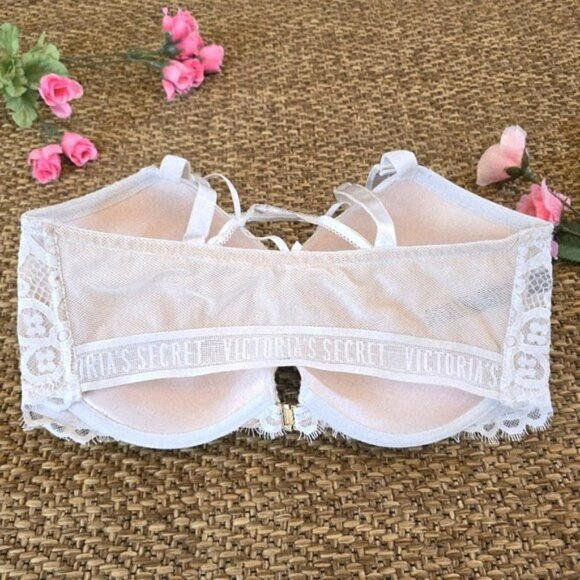 Victoria's Secret Lace Bra in White - Picture 13 of 16